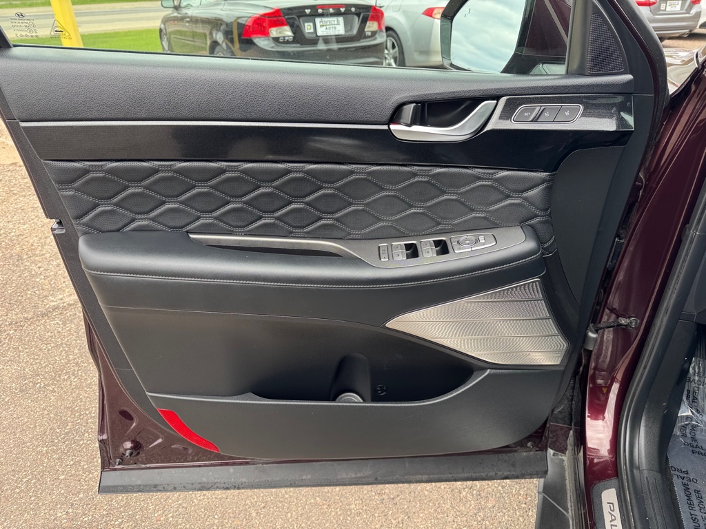 Photo 16 of this HYUNDAI PALISADE