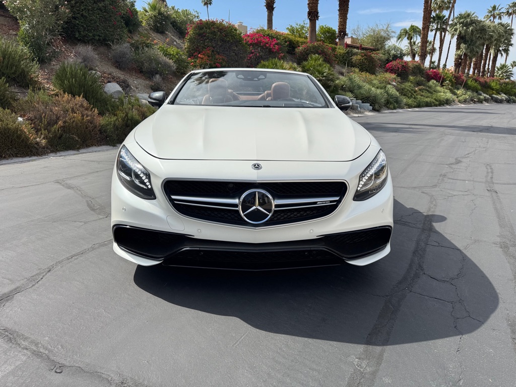 Photo 12 of this MERCEDES-BENZ S-CLASS