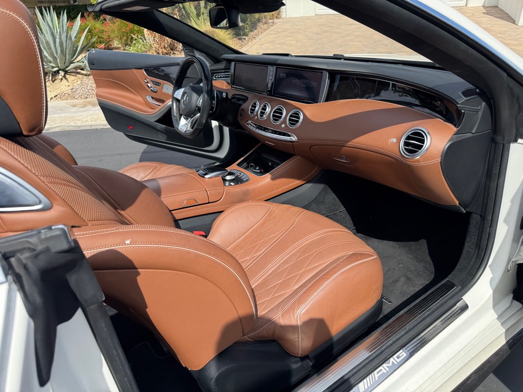 Photo 23 of this MERCEDES-BENZ S-CLASS