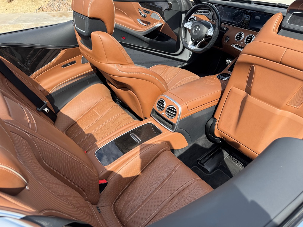 Photo 27 of this MERCEDES-BENZ S-CLASS