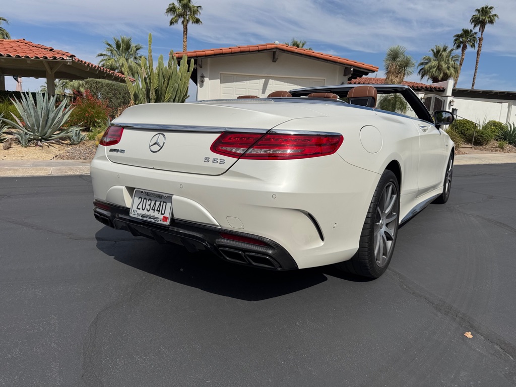 Photo 5 of this MERCEDES-BENZ S-CLASS