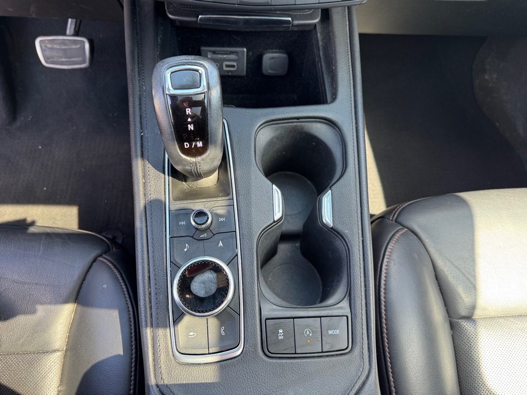 Photo 37 of this CADILLAC XT4