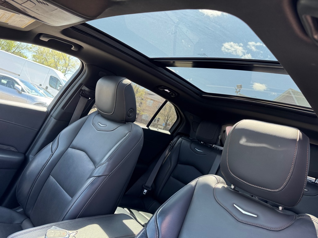 Photo 35 of this CADILLAC XT4