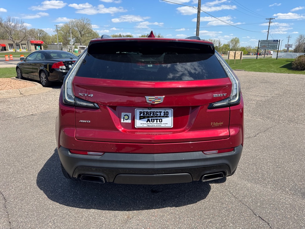 Photo 6 of this CADILLAC XT4