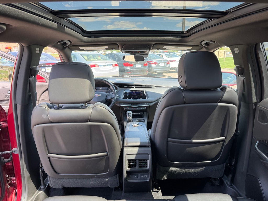 Photo 23 of this CADILLAC XT4