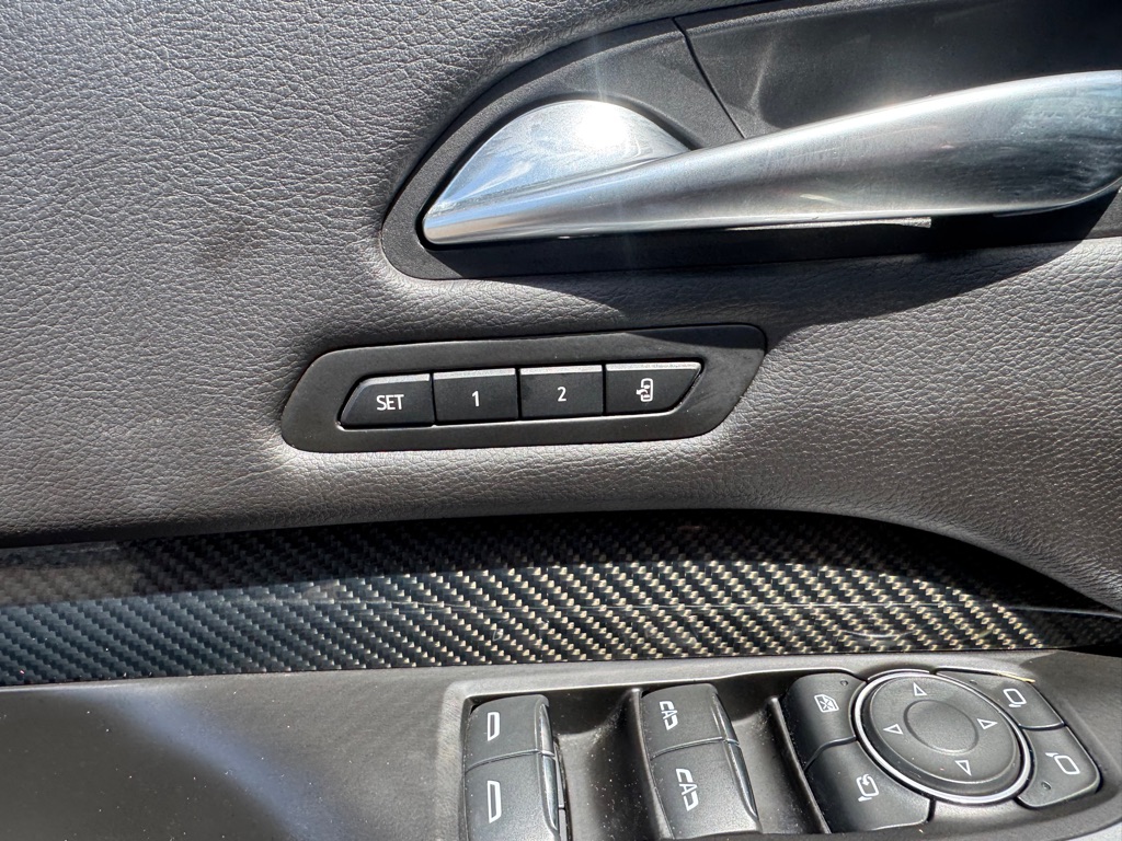 Photo 18 of this CADILLAC XT4