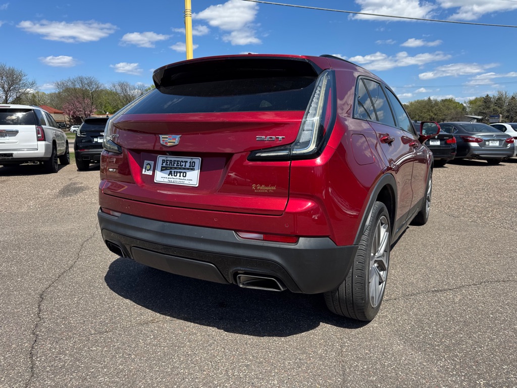 Photo 5 of this CADILLAC XT4