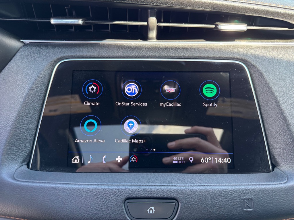 Photo 40 of this CADILLAC XT4