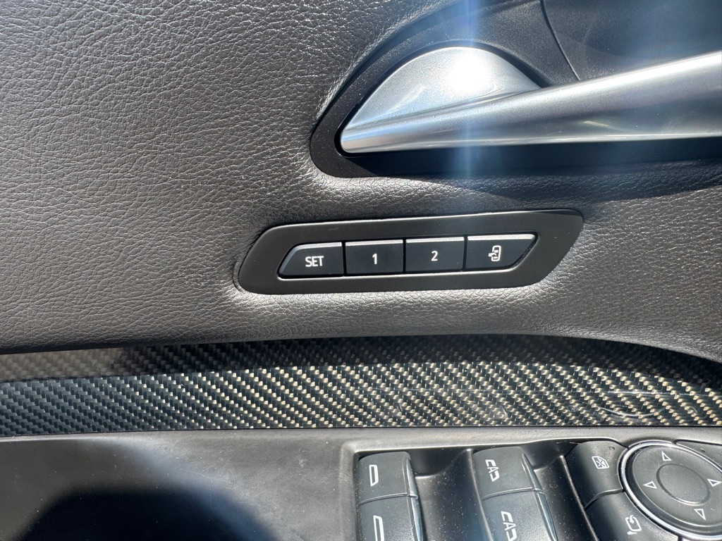 Photo 17 of this CADILLAC XT4