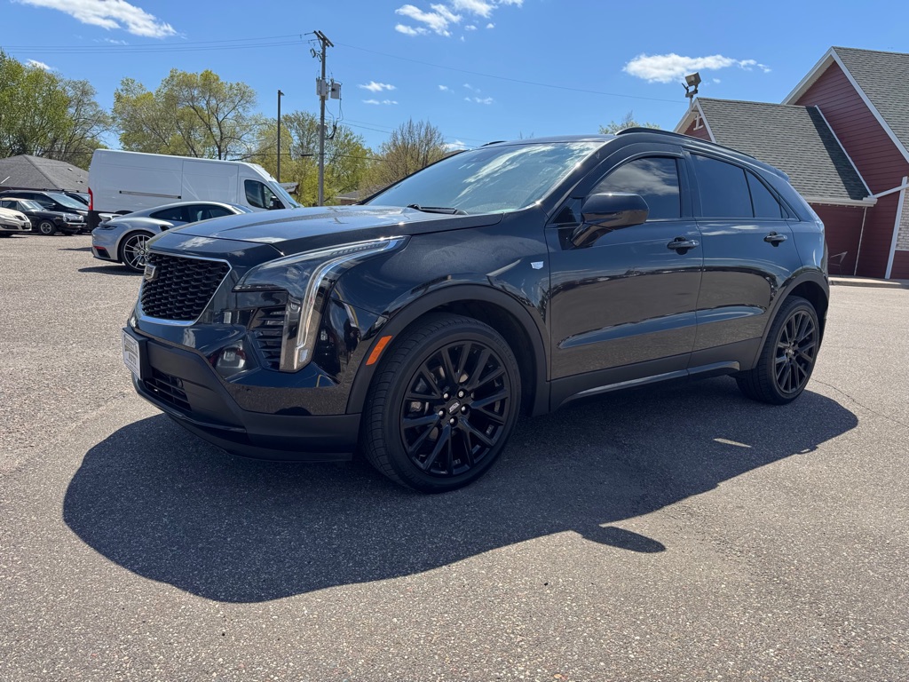 Photo 10 of this CADILLAC XT4