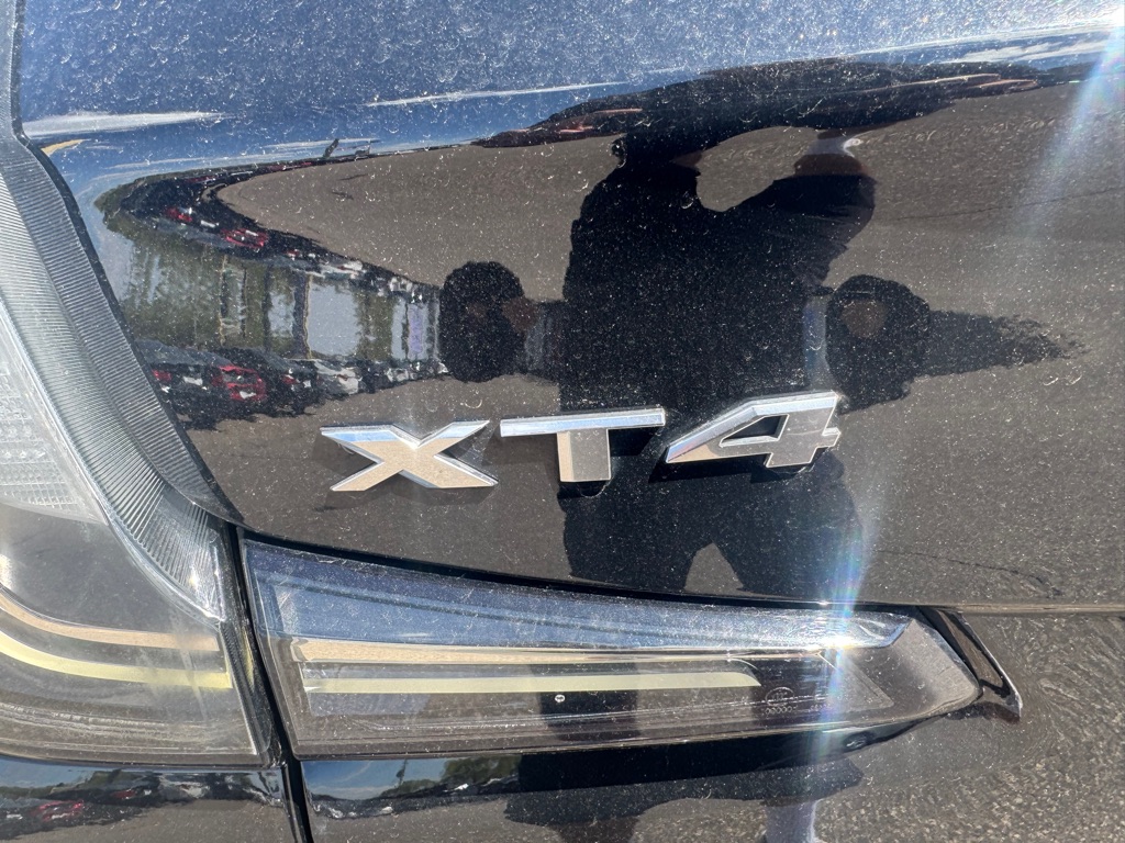 Photo 54 of this CADILLAC XT4