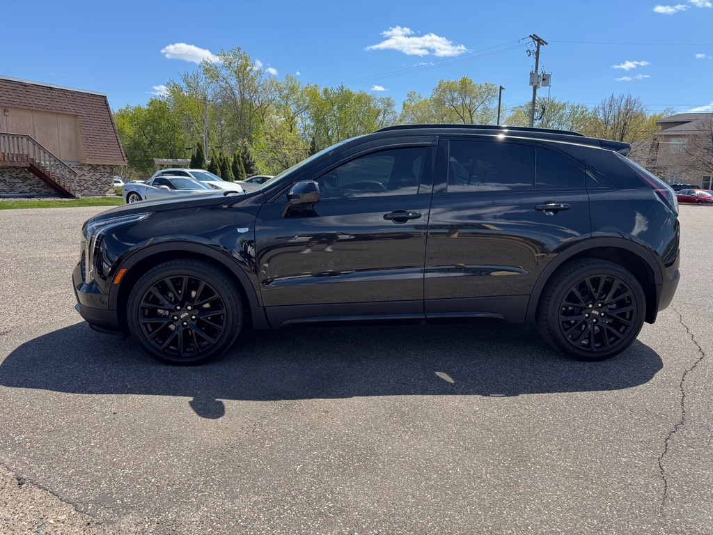Photo 9 of this CADILLAC XT4