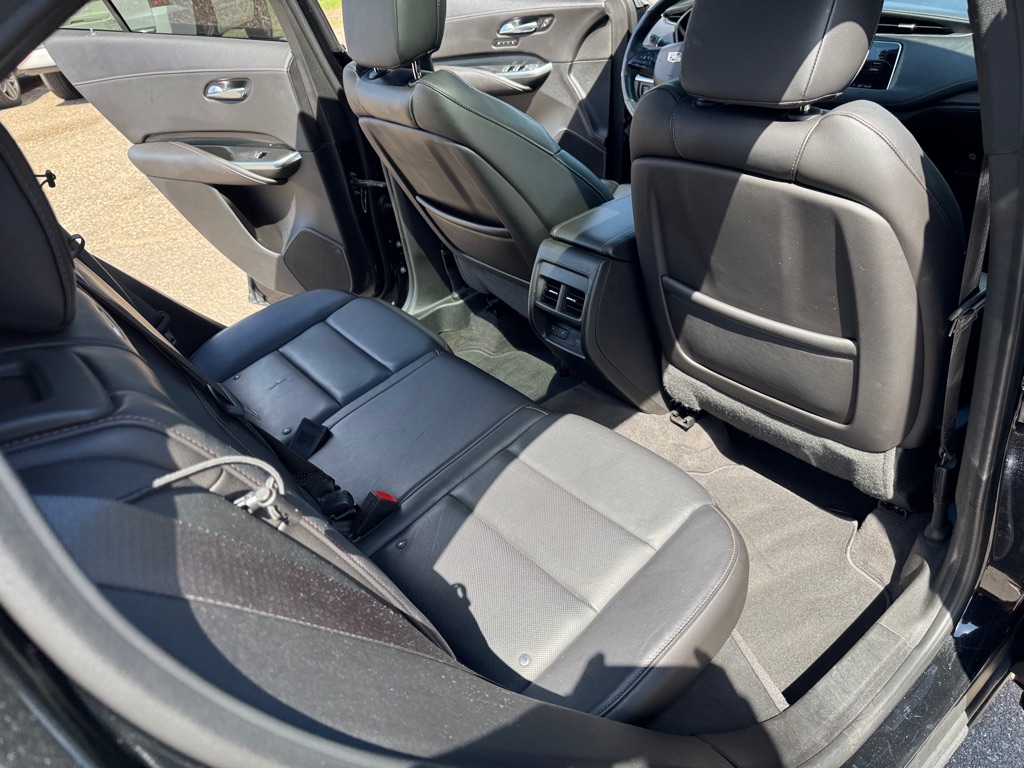 Photo 26 of this CADILLAC XT4