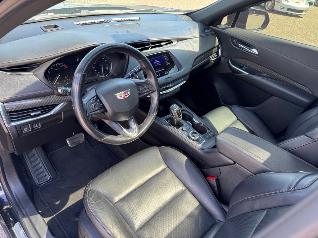 Photo 15 of this CADILLAC XT4