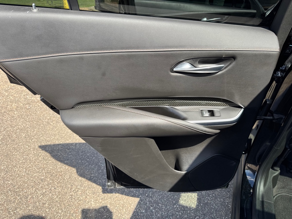 Photo 21 of this CADILLAC XT4