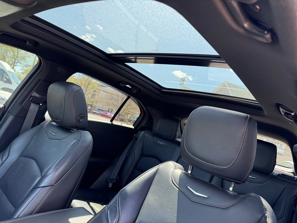 Photo 35 of this CADILLAC XT4