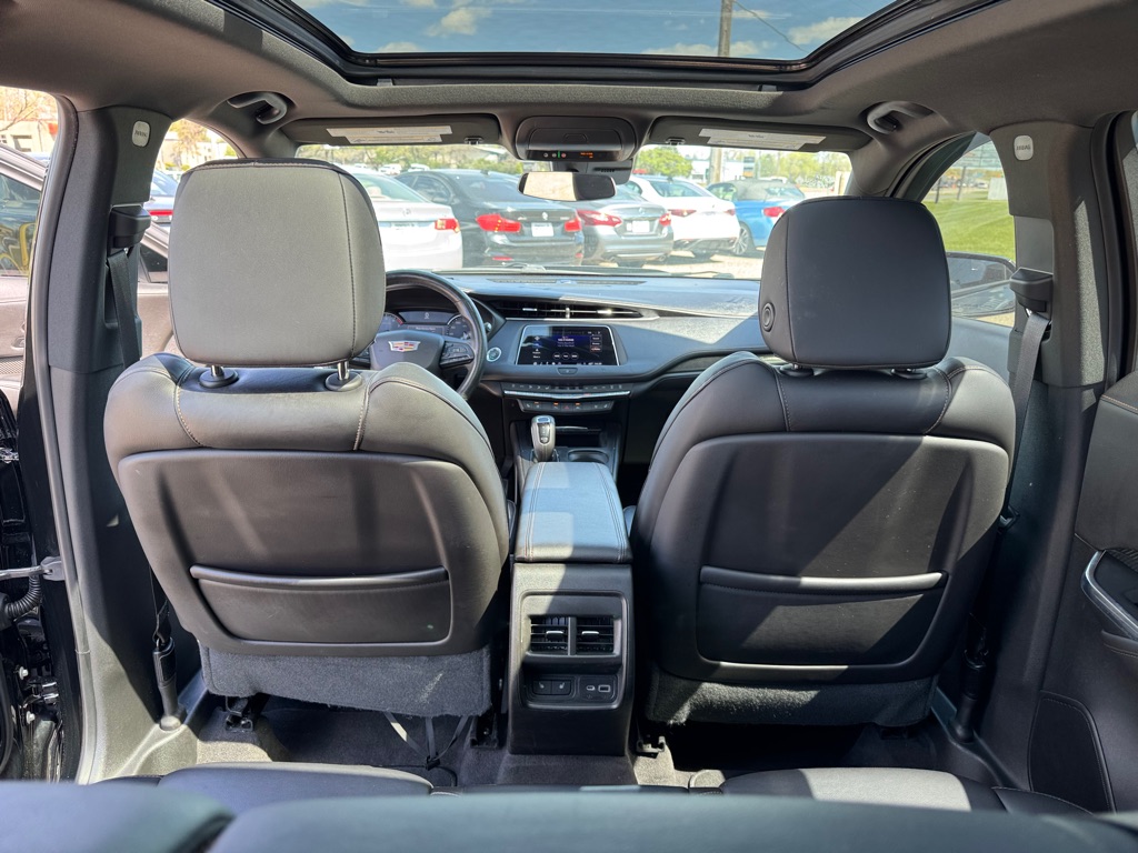 Photo 23 of this CADILLAC XT4
