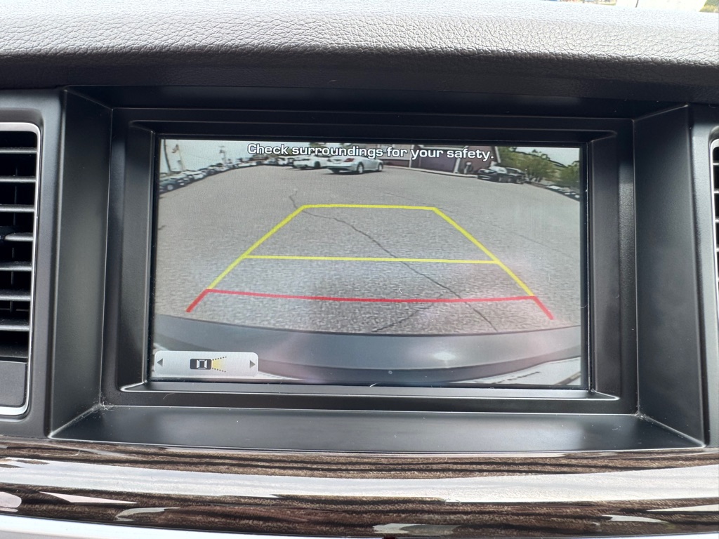 Photo 44 of this HYUNDAI GENESIS