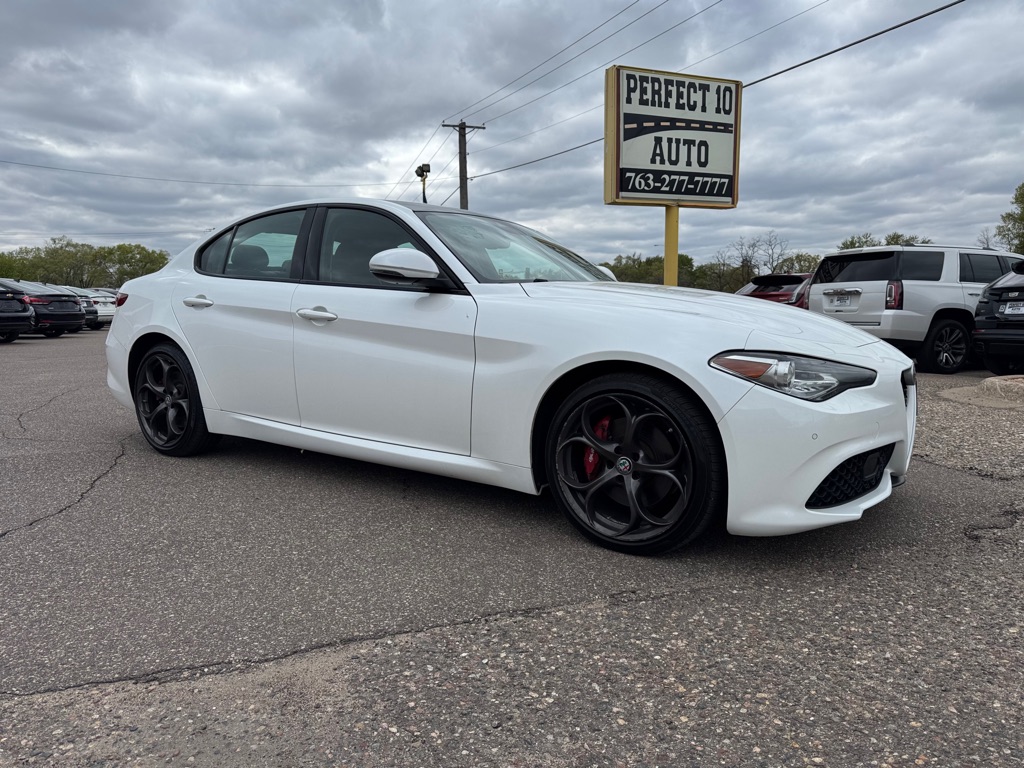 Photo 2 of this ALFA ROMEO GIULIA