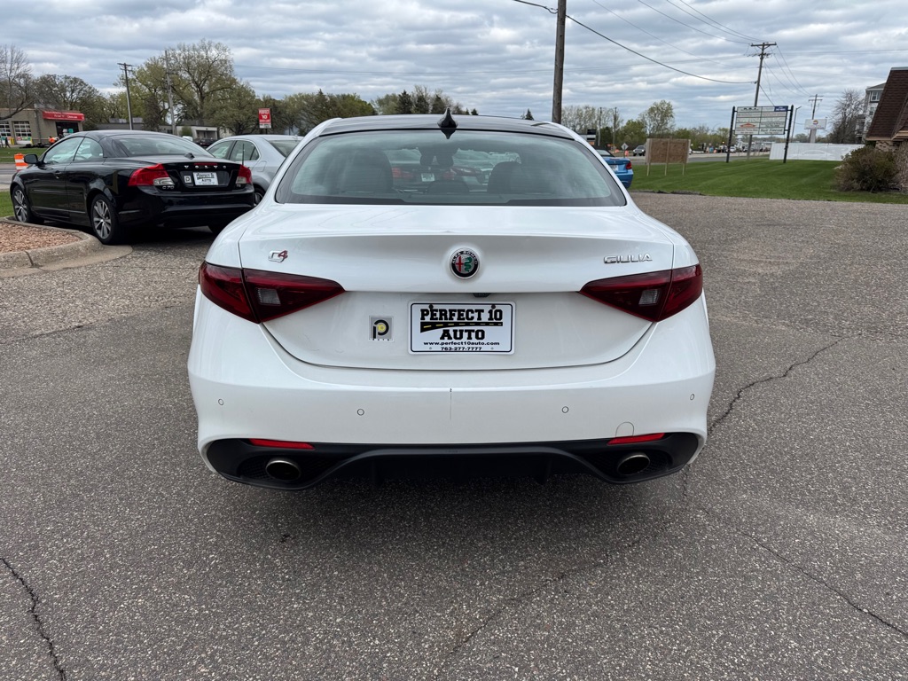 Photo 6 of this ALFA ROMEO GIULIA
