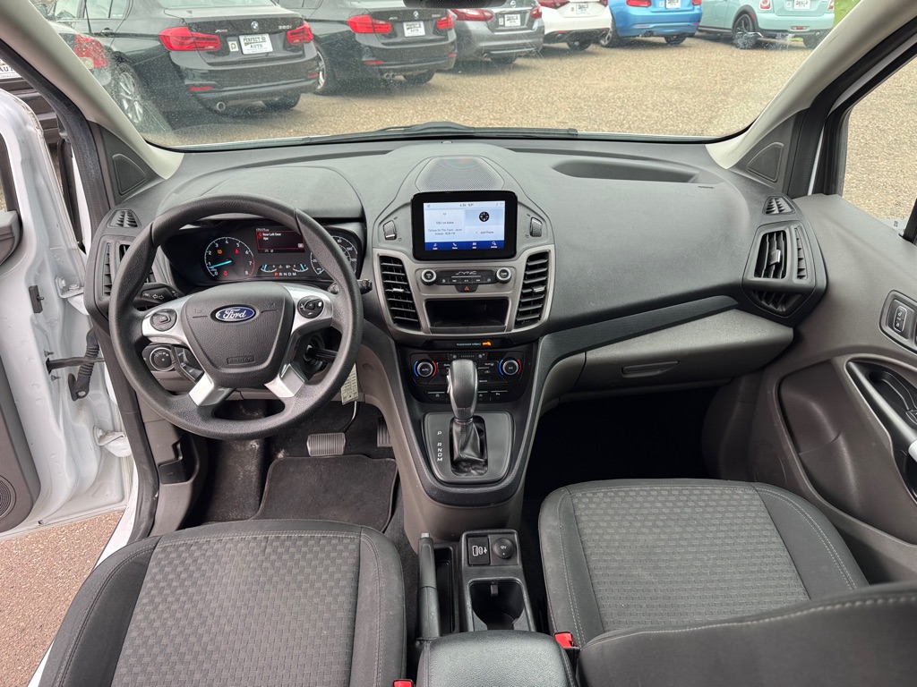 Photo 30 of this FORD TRANSIT CONNECT