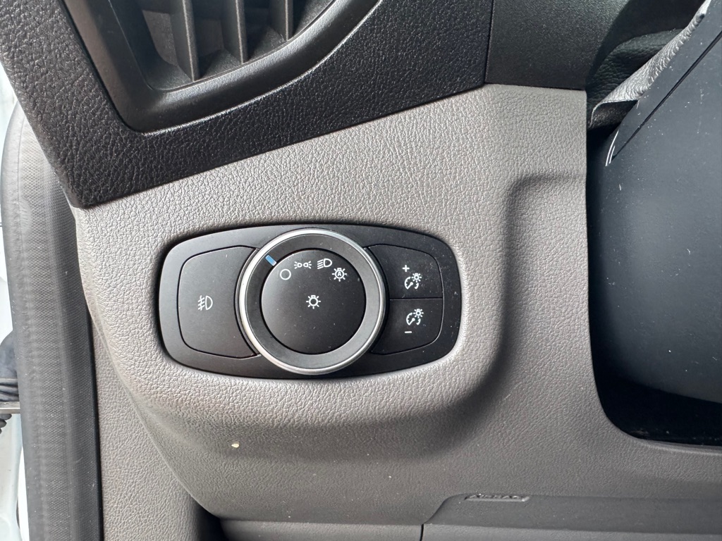 Photo 42 of this FORD TRANSIT CONNECT