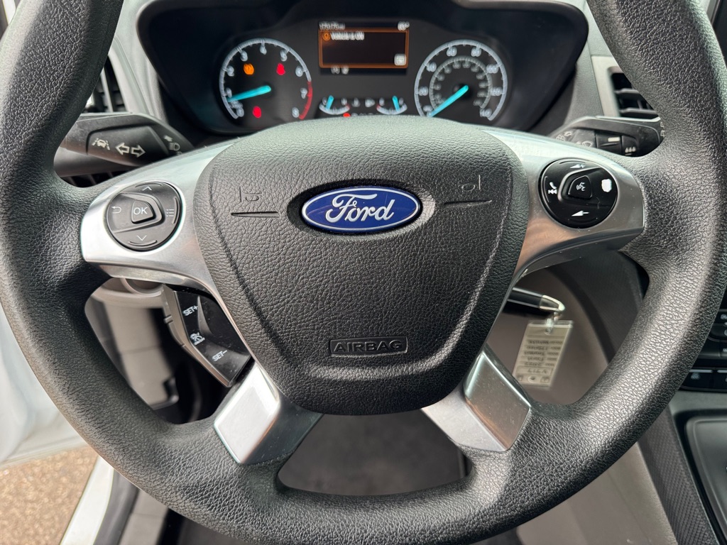Photo 38 of this FORD TRANSIT CONNECT