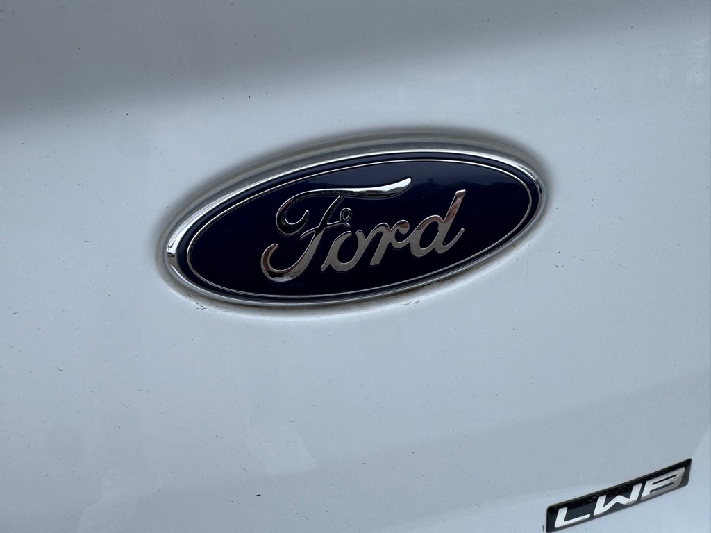 Photo 44 of this FORD TRANSIT CONNECT