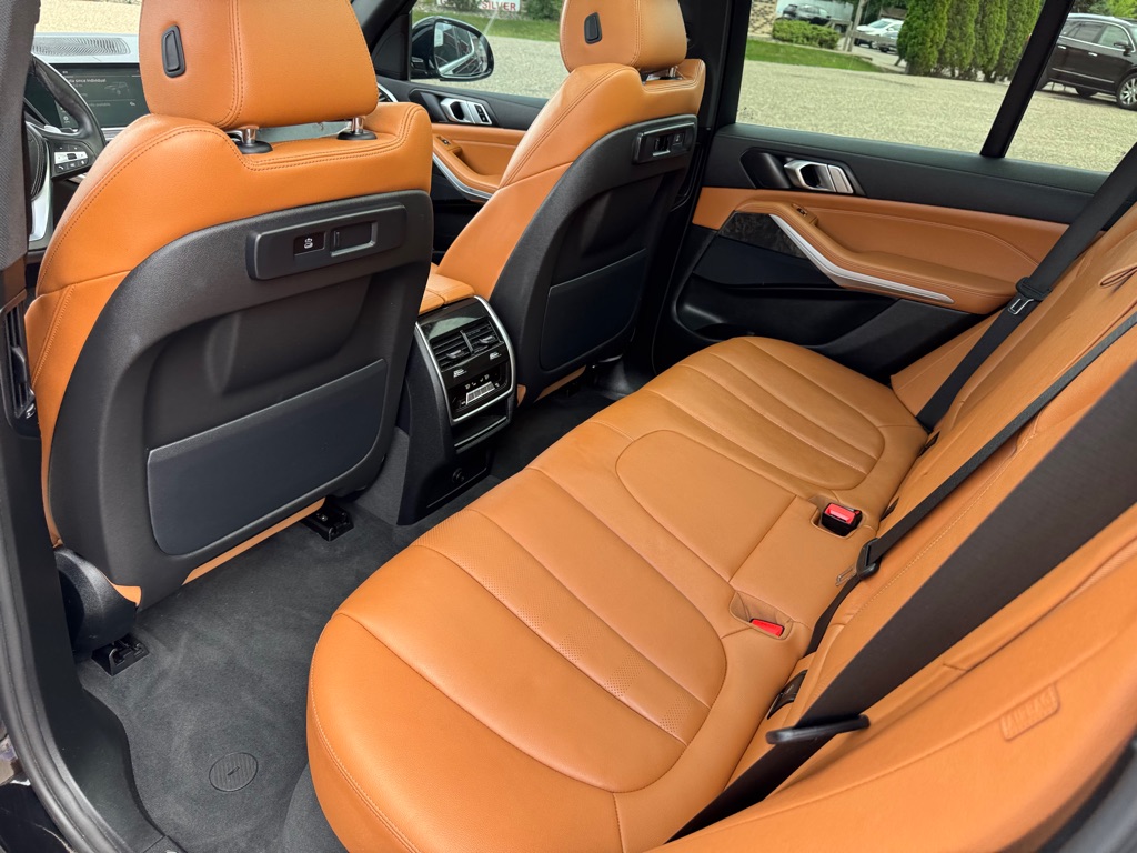 Photo 20 of this BMW X5