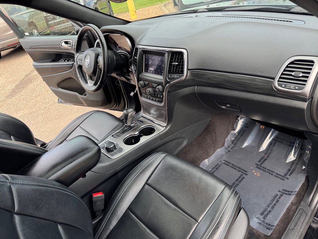 Photo 29 of this JEEP GRAND CHEROKEE