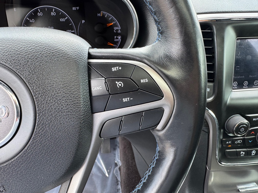 Photo 50 of this JEEP GRAND CHEROKEE