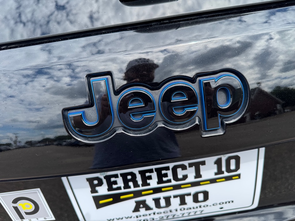 Photo 53 of this JEEP GRAND CHEROKEE