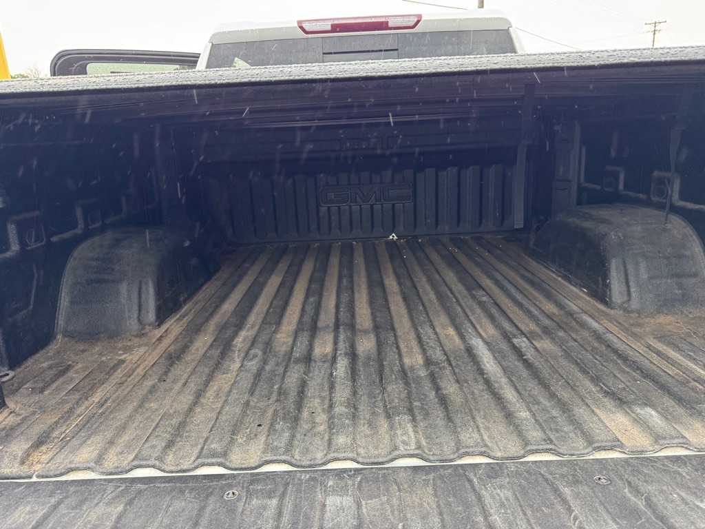 Photo 23 of this GMC SIERRA 1500