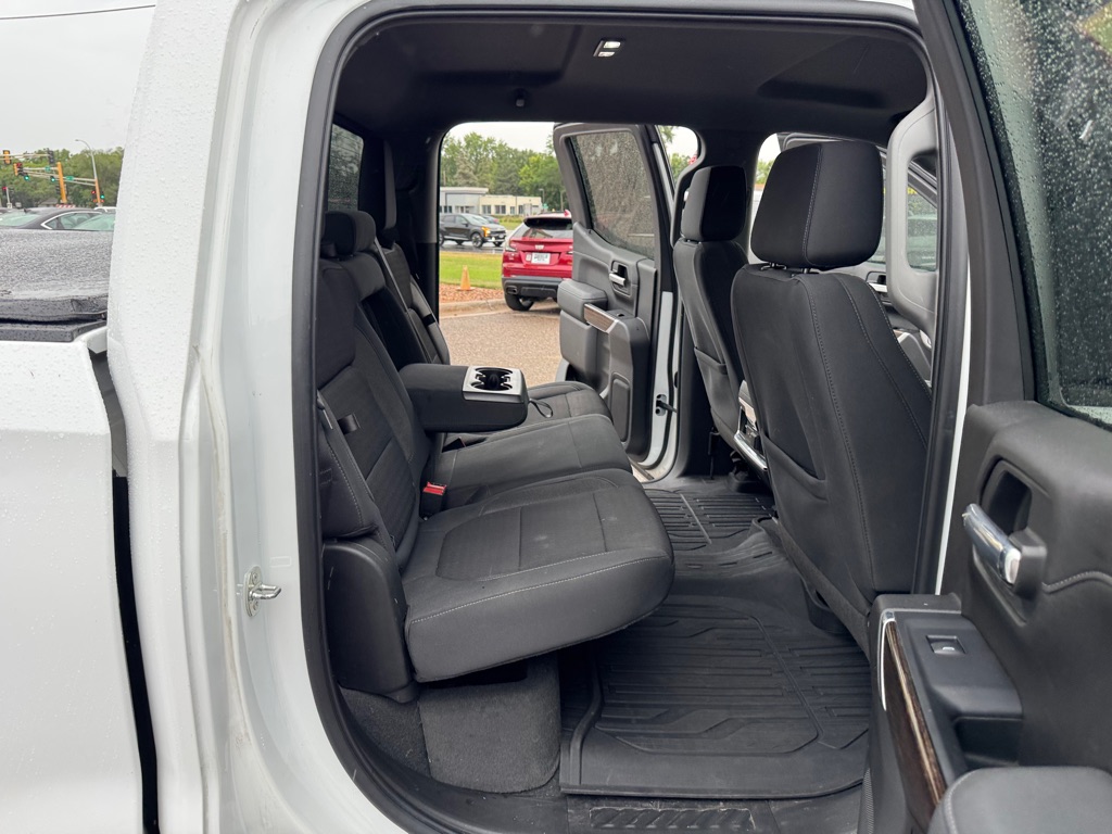 Photo 24 of this GMC SIERRA 1500