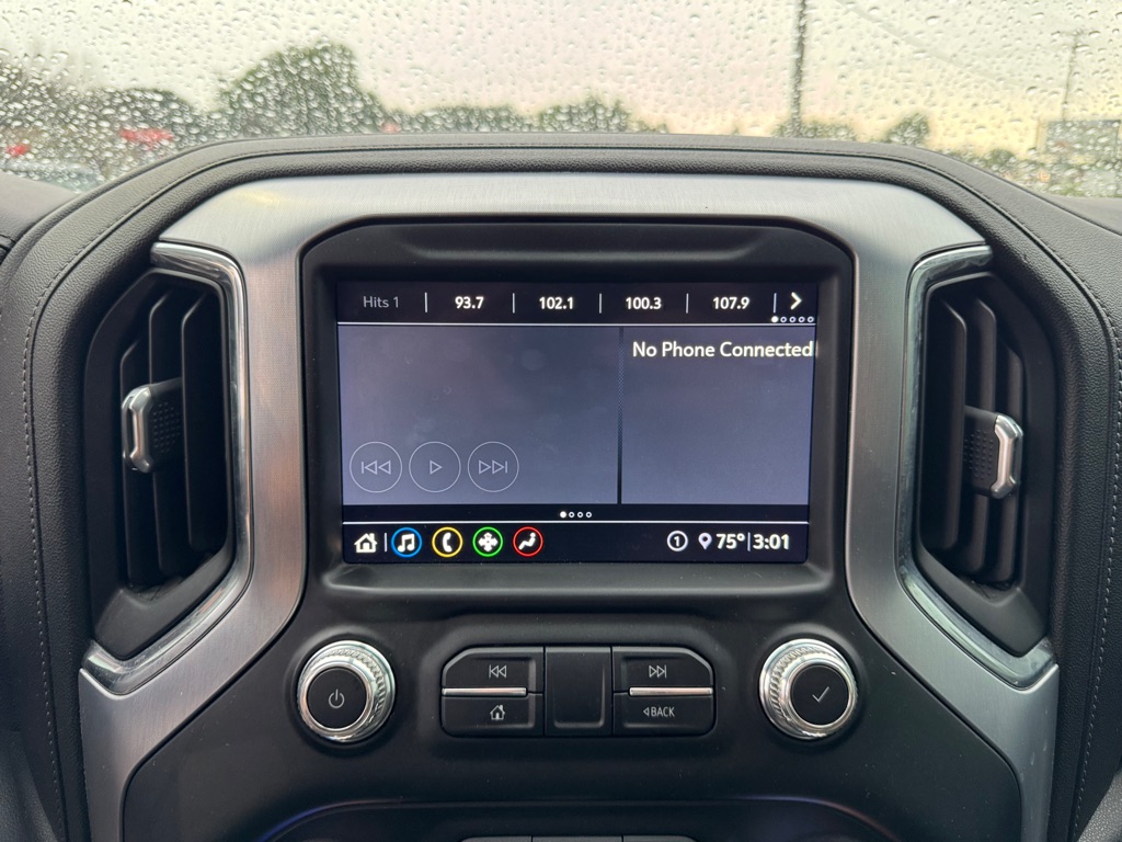 Photo 43 of this GMC SIERRA 1500