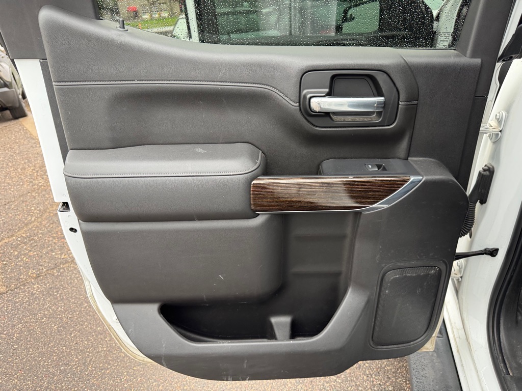 Photo 21 of this GMC SIERRA 1500