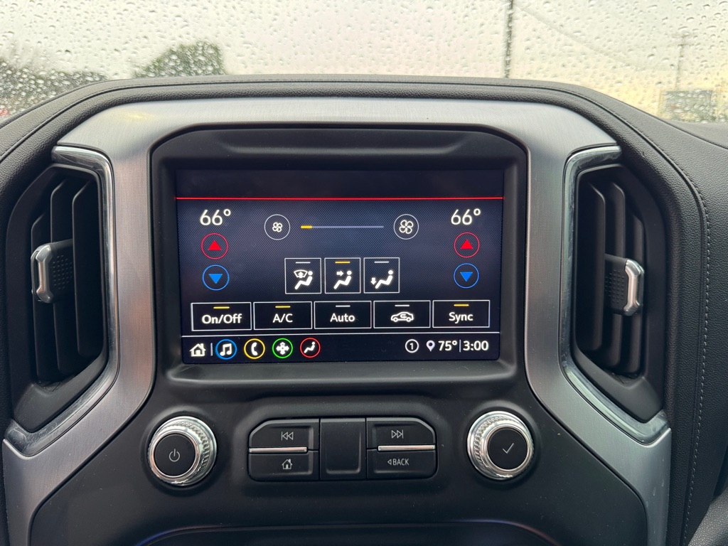 Photo 42 of this GMC SIERRA 1500