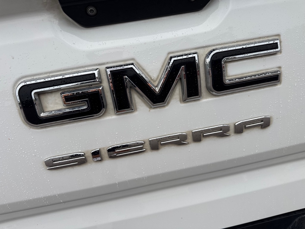 Photo 52 of this GMC SIERRA 1500