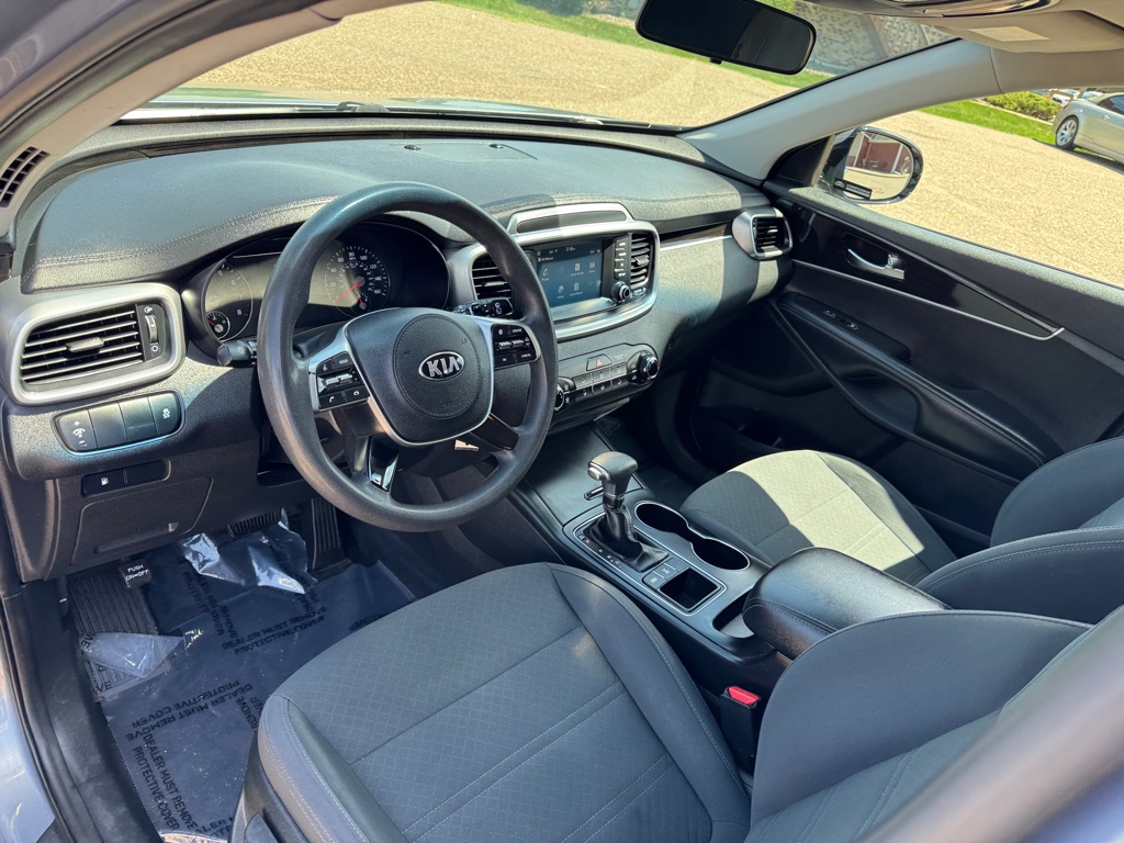Photo 15 of this KIA SORENTO