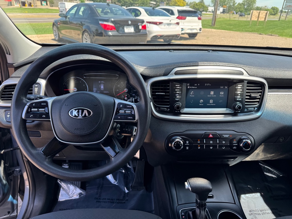 Photo 32 of this KIA SORENTO