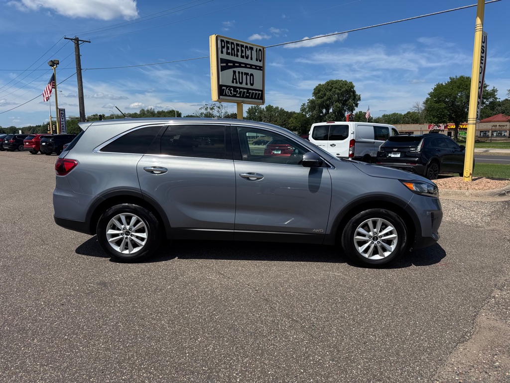 Photo 3 of this KIA SORENTO