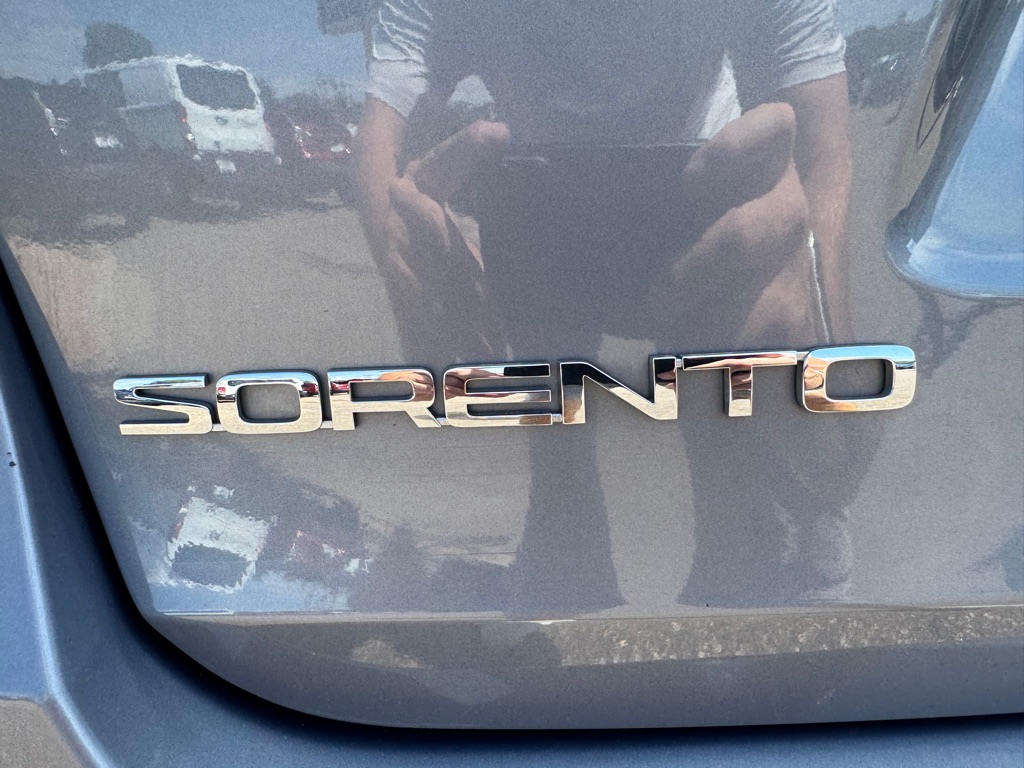 Photo 48 of this KIA SORENTO