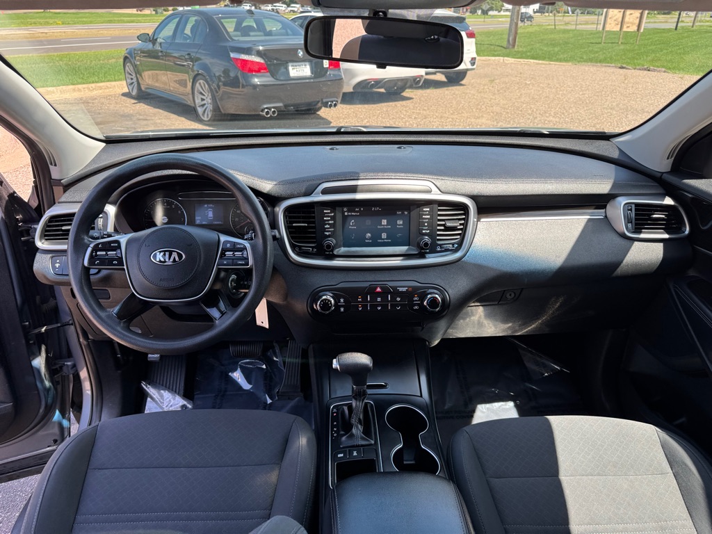 Photo 31 of this KIA SORENTO