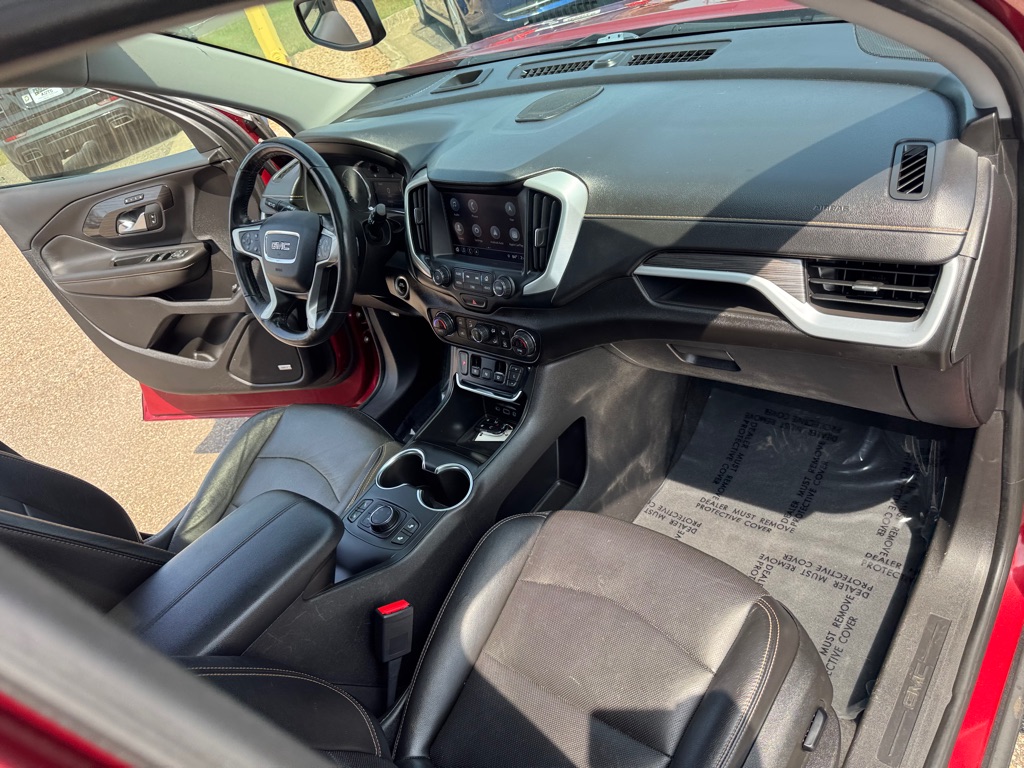 Photo 31 of this GMC TERRAIN