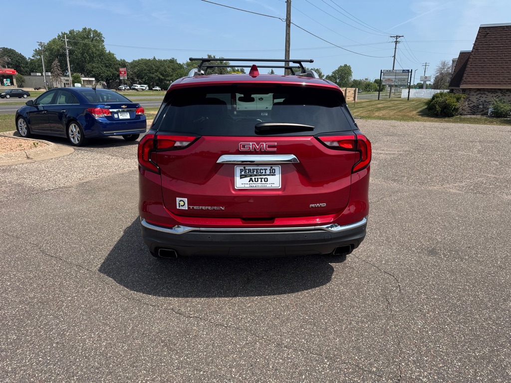 Photo 6 of this GMC TERRAIN