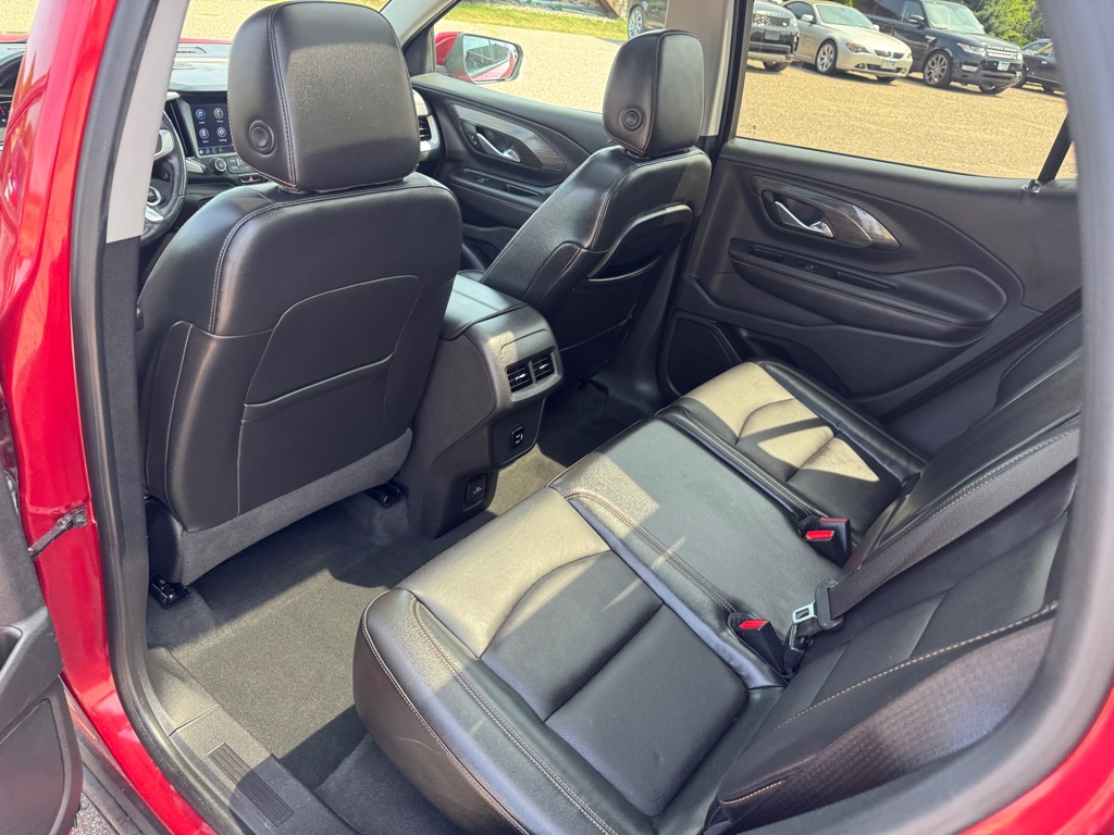 Photo 21 of this GMC TERRAIN