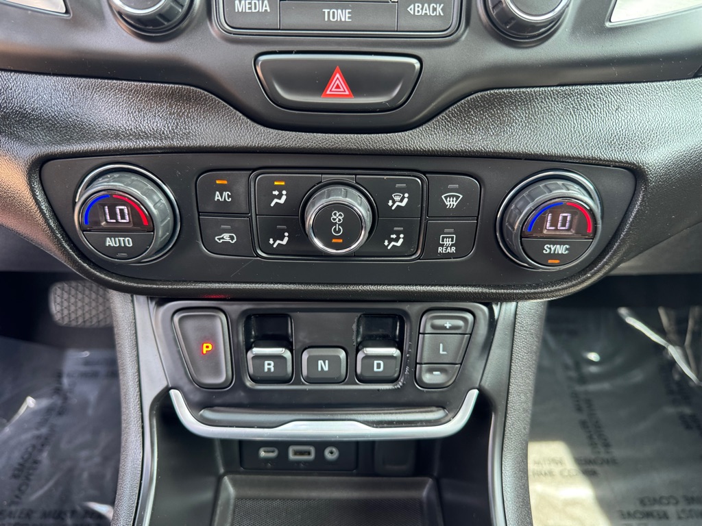 Photo 40 of this GMC TERRAIN