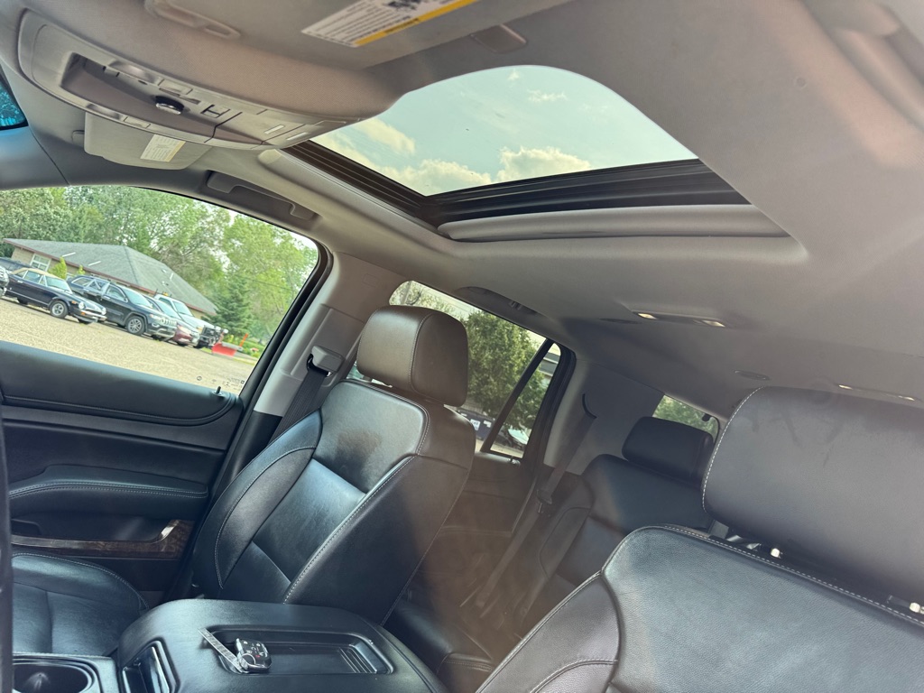 Photo 37 of this CHEVROLET TAHOE