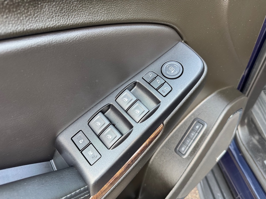Photo 17 of this CHEVROLET TAHOE