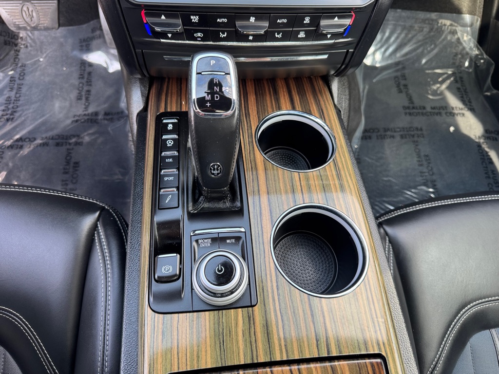 Photo 36 of this MASERATI QUATTROPORTE